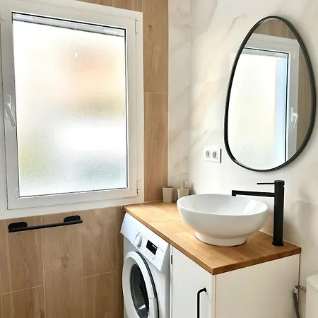 First Line With Ocean Views דירה