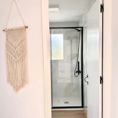 First Line With Ocean Views Apartmán *